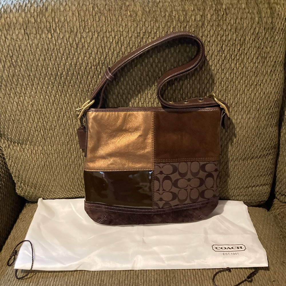 🍁Coach Patchwork Monogram Logo Shoulder Bag. Great Condition! $50/make offer🍂